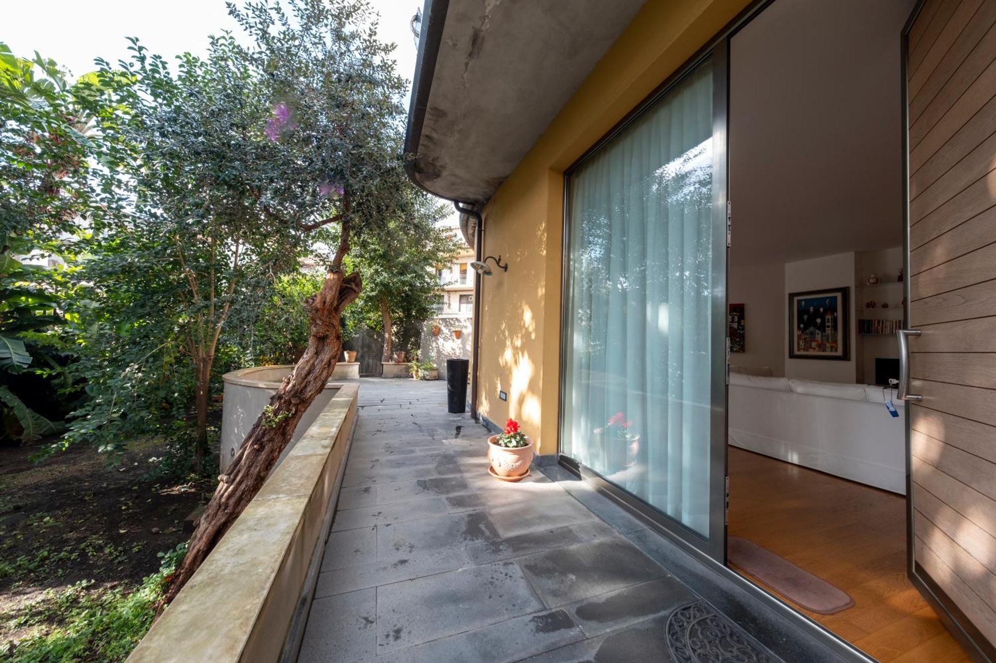 La Corte Dei Nespoli Acireale Bagian luar foto